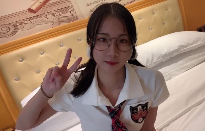 史上最清纯嫩妹制服嫩妹超完美露脸.